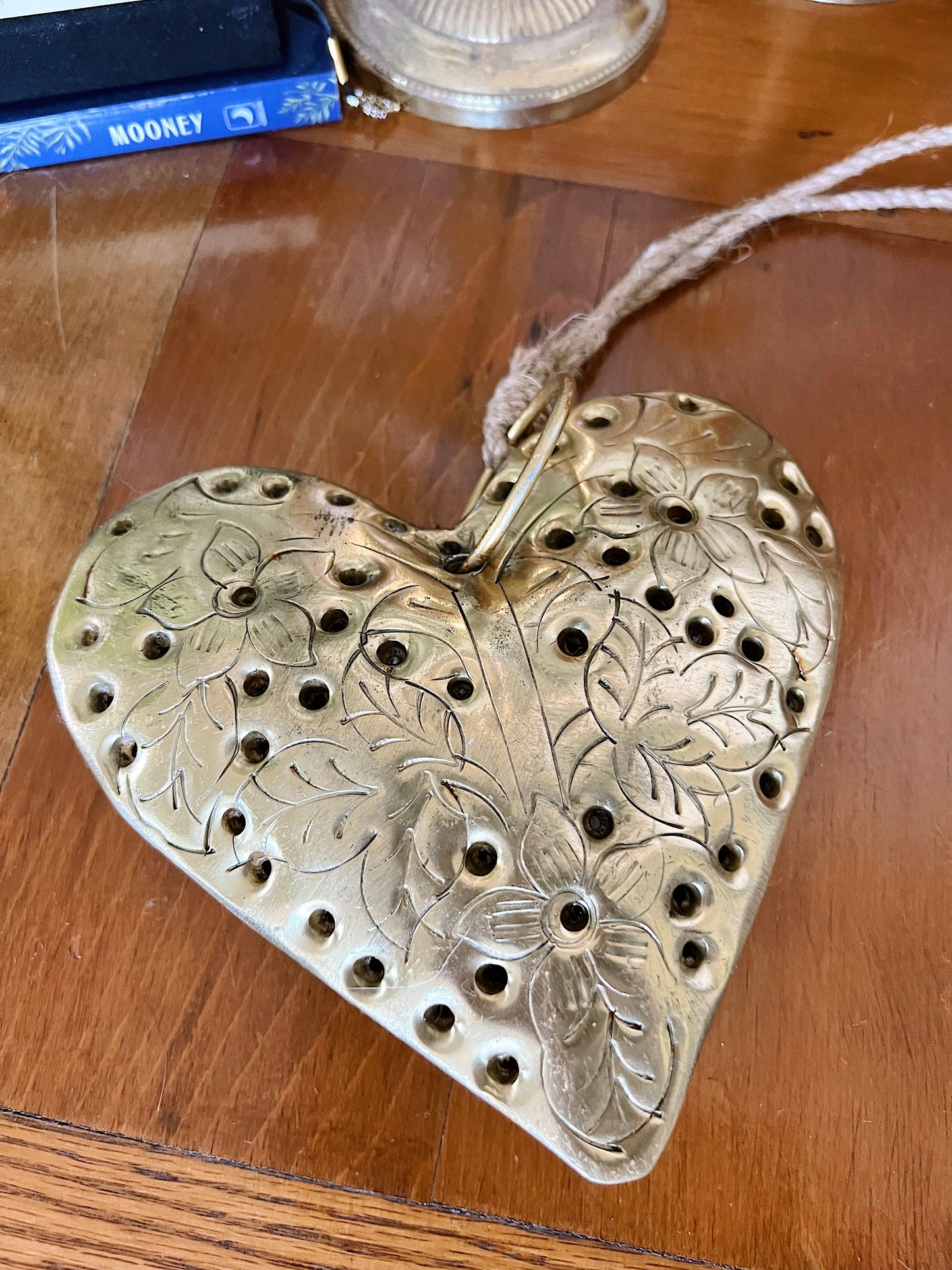 Metal Hanging Heart