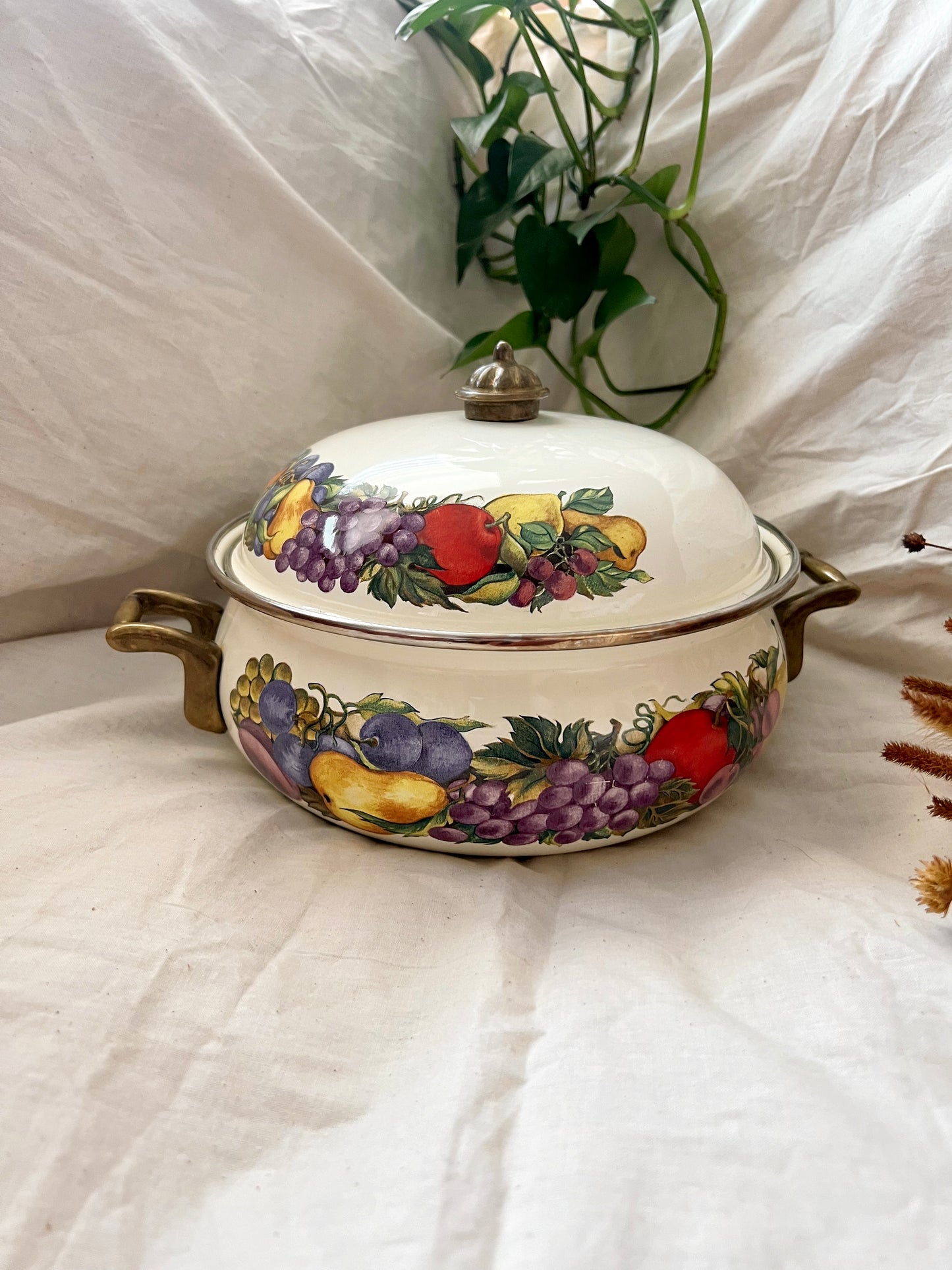 Enamelware Cornucopia Cook Pot w/ Brass Handles